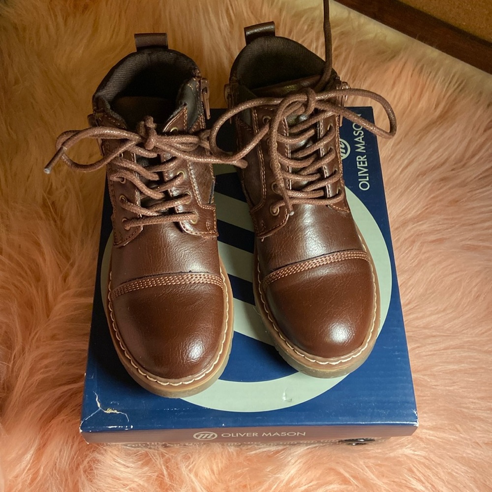 Oliver Mason Girls Boots-SZ 11-NIB